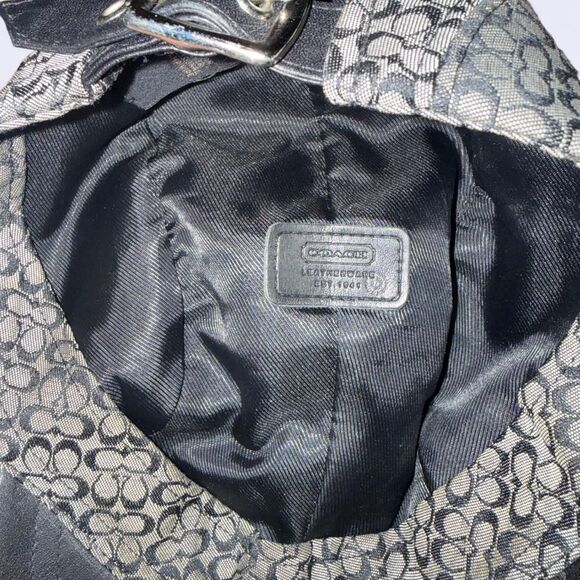 Coach Grey and Black Hat - Picture 4 of 5